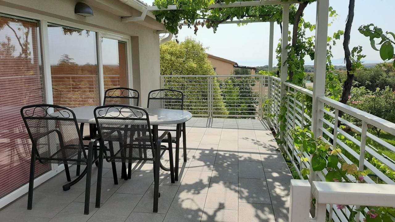 Haus Mirela Apartment Liznjan Exterior photo