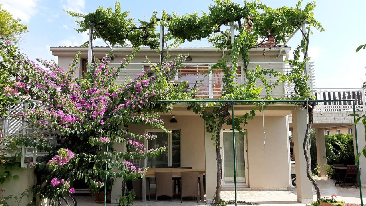 Haus Mirela Apartment Liznjan Exterior photo